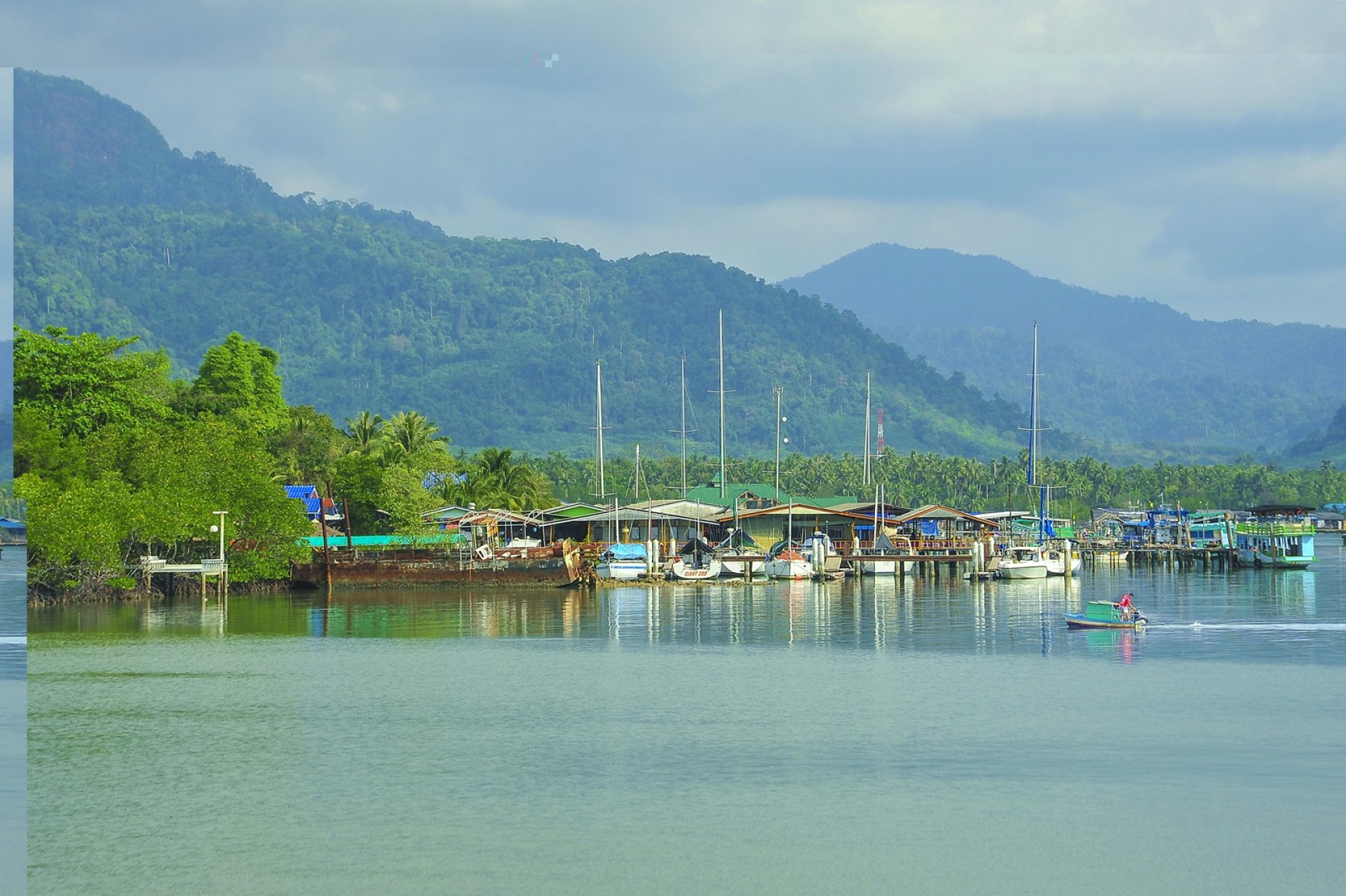 บ้านสลักคอก เกาะช้าง