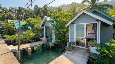 บ้านพักหลังเล็ก เขานอกโฮมสเตย์ เกาะช้าง สำหรับ 2 ถึง 3 ท่าน